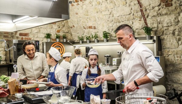 Mali kucharze gotowali dla rodziców! Zobaczcie, co się działo w 5. odcinku 6. sezonu MasterChef Junior!