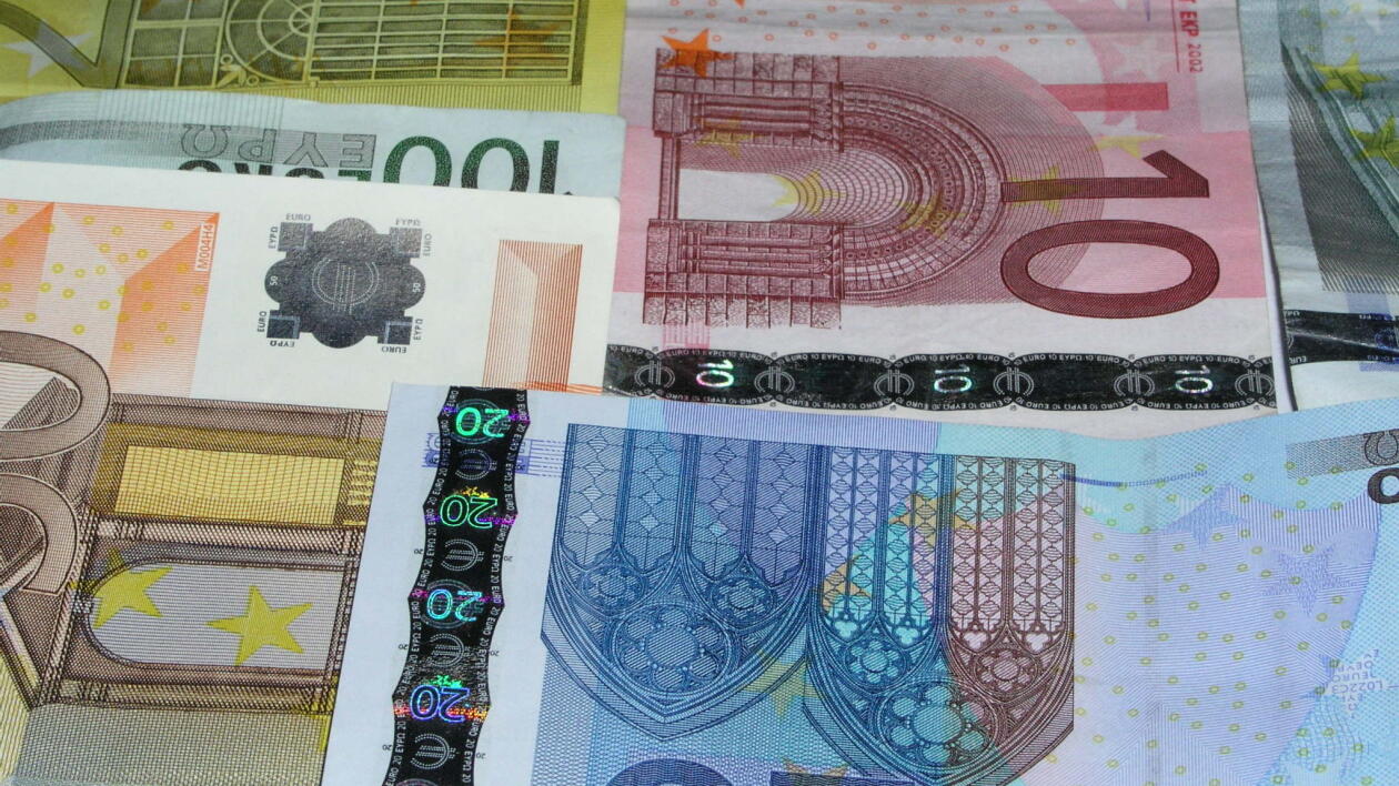 Tańszy dolar i euro. Za franka zapłacisz 3,93 zł